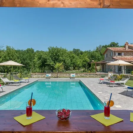 Pangea 8 - Usually Min 7 Nights Seggiano